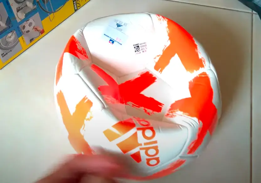 Adidas Starlancer V Club Soccer Ball