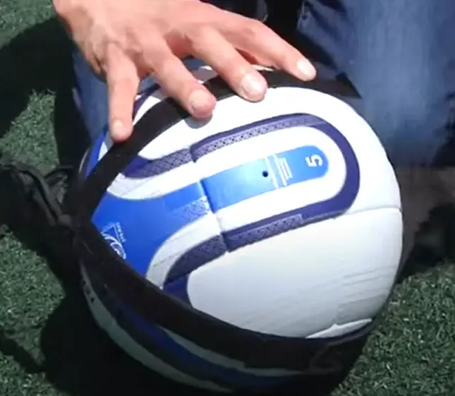 6 Best Soccer Balls For Juggling/Freestyling - top trainers in 2021